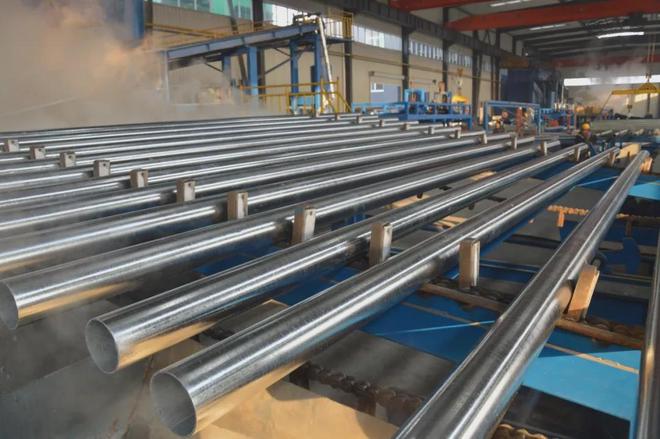 <a href=http://www.sdfulong.cn target=_blank class=infotextkey>京華鍍鋅鋼管</a>